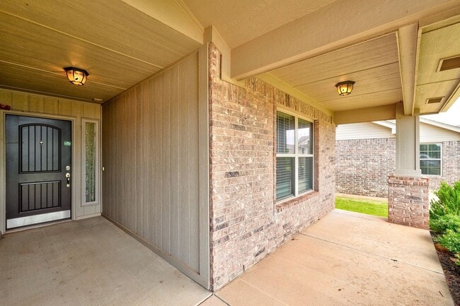 Building Photo - 19105 Visto Dr