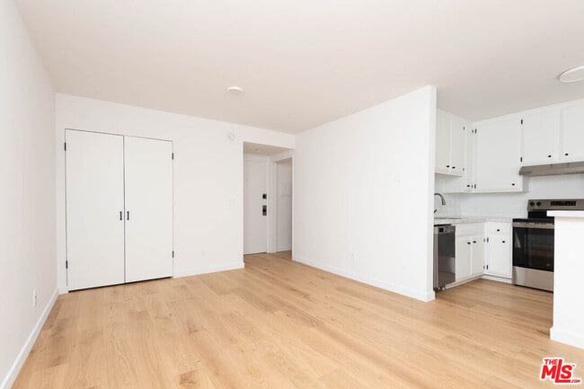 Foto del edificio - 5935 Chula Vista Way