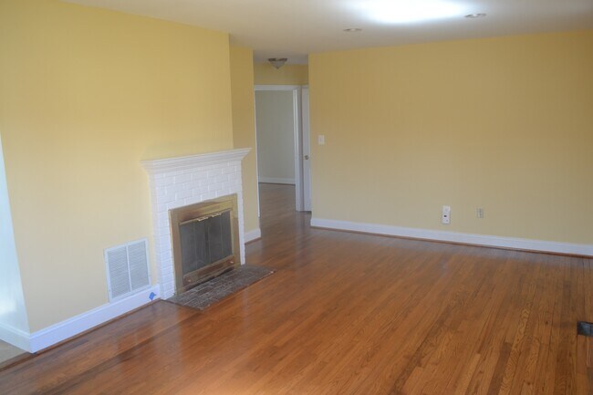Building Photo - 6701 Westcott Rd