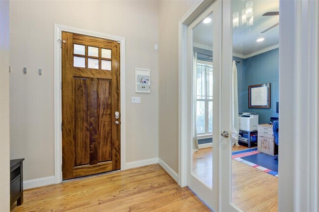 Building Photo - 1217 Althea Dr