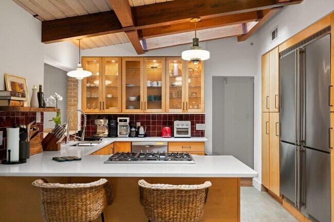 Foto del edificio - 2720 N Fillmore St