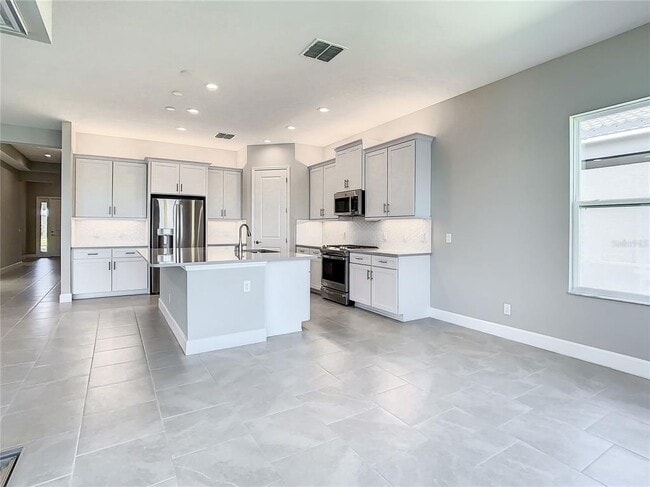 Building Photo - 4861 Sevilla Shores Dr