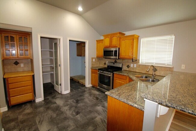 Foto del edificio - 10702 E 120th St N