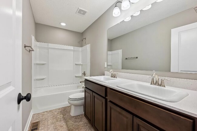 Building Photo - 6965 Dulles Dr