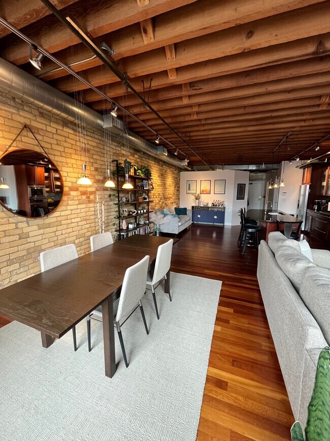 Foto del edificio - 708 N 1st St