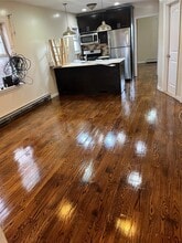 Building Photo - 168-28 106th Ave