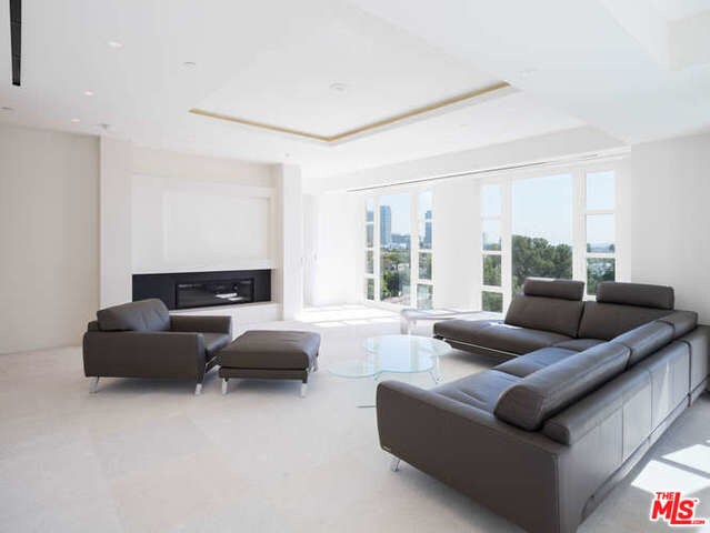 Foto del edificio - 10580 Wilshire Blvd