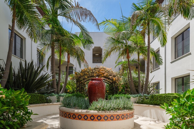 Building Photo - Metro Art Sherman Oaks Luxury Living