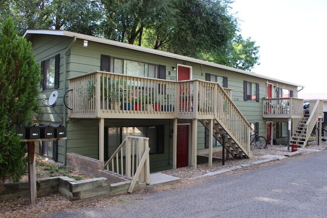 Foto del edificio - 1226 Maple St