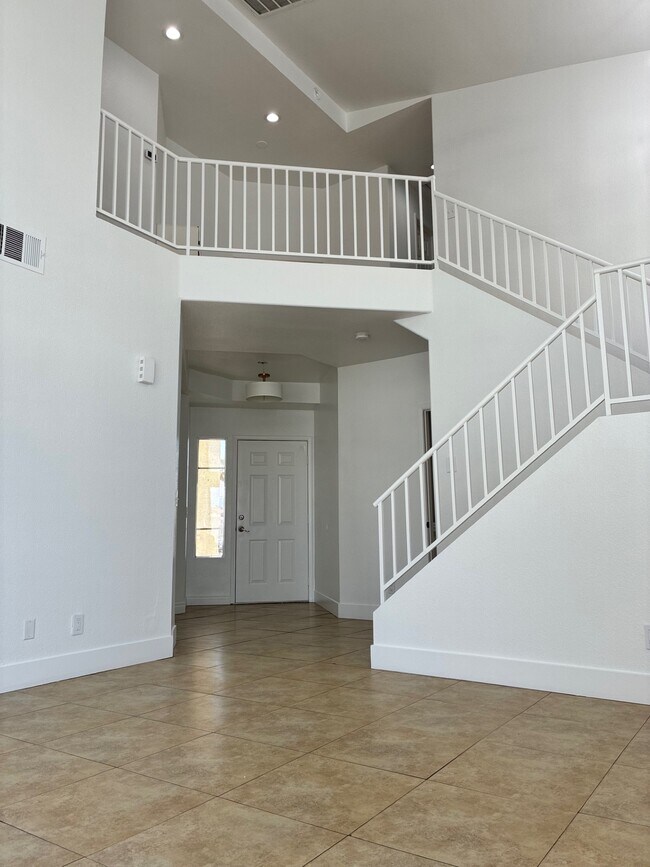 Foto del edificio - 5969 Woodfield Dr