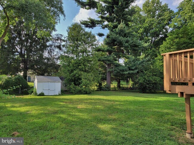 Building Photo - 12812 Oak Hill Ave