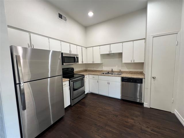 Foto del edificio - 10432 High Hollows Dr