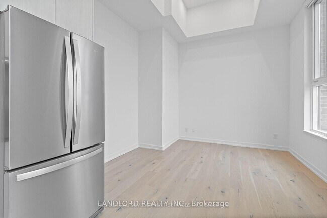 Building Photo - 3100 Keele St