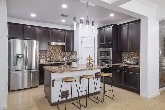 Building Photo - 7300 Colina Vista Loop