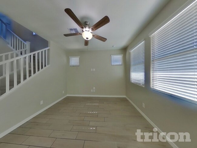 Building Photo - 5830 W Wood St