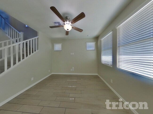 Foto del edificio - 5830 W Wood St