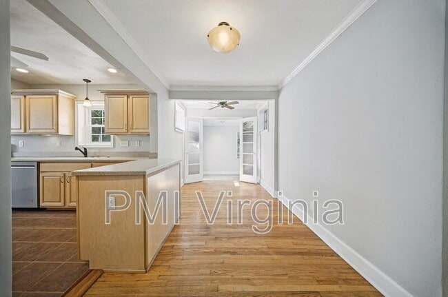 Building Photo - 1641 E Bayview Blvd
