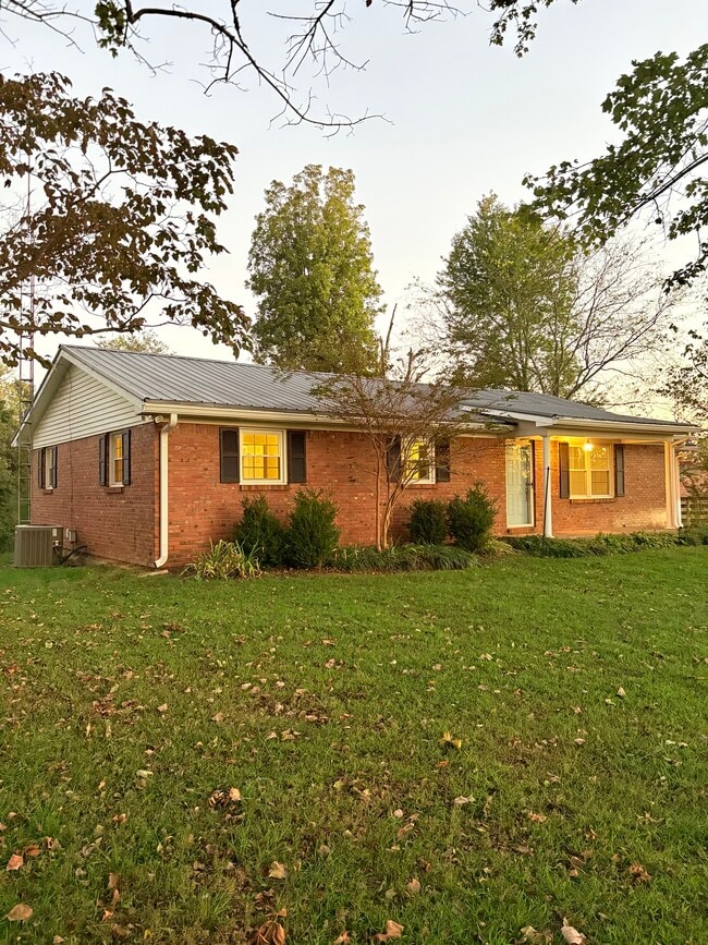Building Photo - 660 Plano Richpond Rd