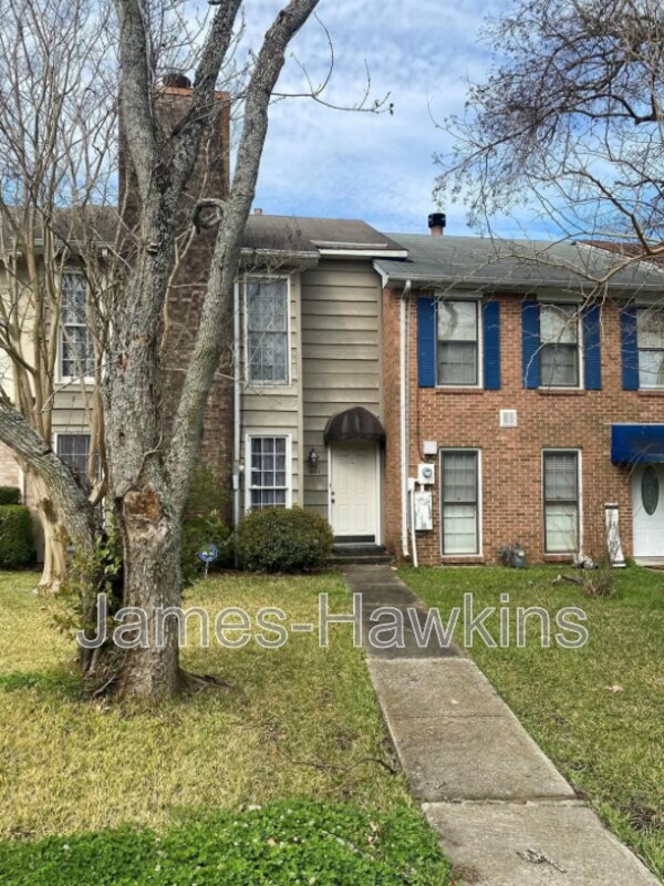 Foto principal - 1606 Cobblestone Ct