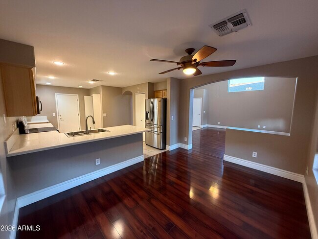 Building Photo - 2537 S Sunnyvale Ave