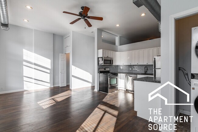 Photo - 1133 W Madison St Apartment