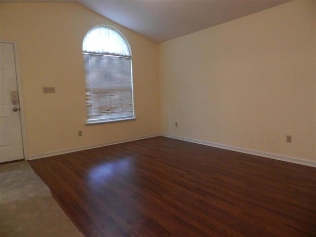 Photo - 3859 McFarlane Dr House