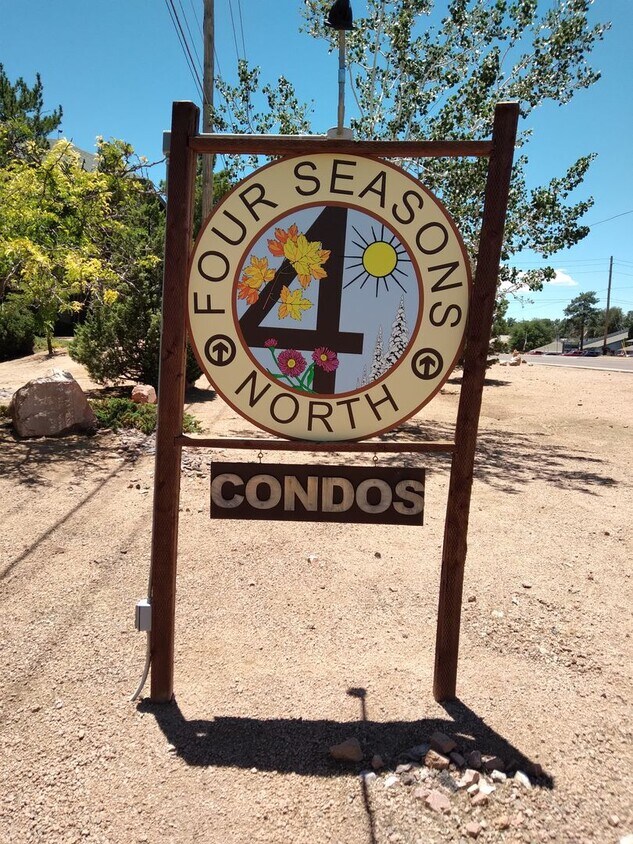 Primary Photo - Beautiful 3 bed / 2 bath Seasons Condo Ava...