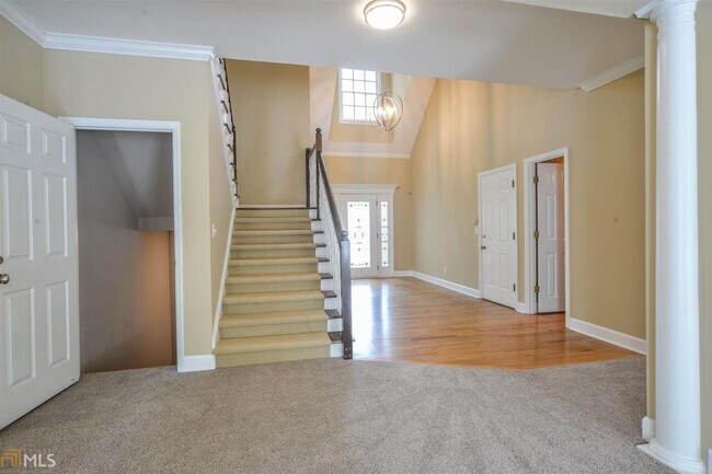 Foto del edificio - 115 White River Ct