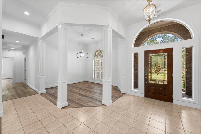 Foto del edificio - 15456 Pin Oak Dr