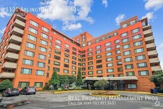 Building Photo - 1121 Arlington Blvd