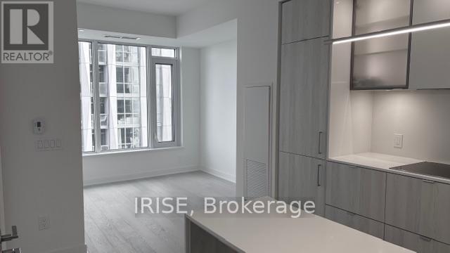 Building Photo - 11 Yorkville Ave