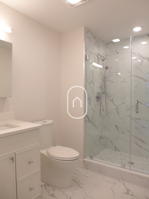 Building Photo - 8 Adamson St