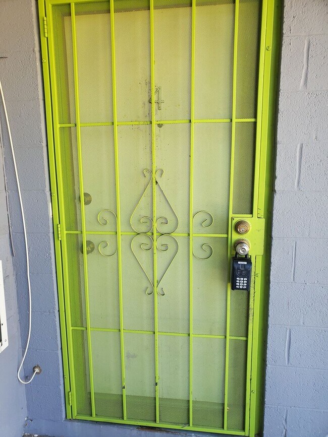 Foto del edificio - One bedroom, One bath in Scottsdale