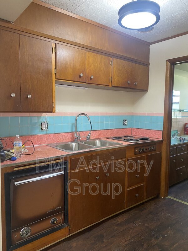 Foto del edificio - 2021 SW Mission Ave