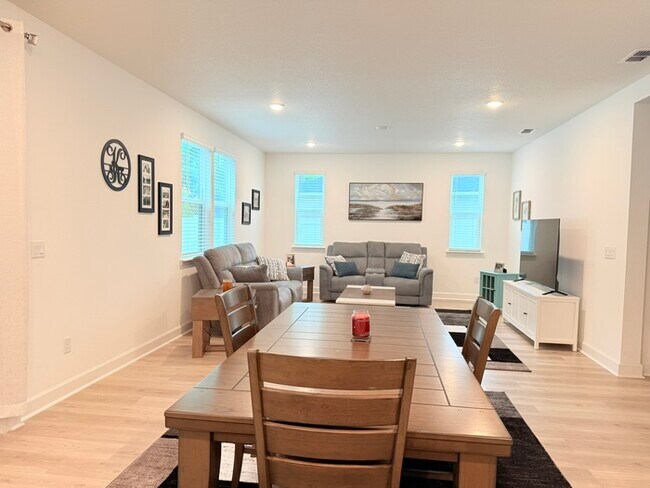 Foto del edificio - New Construction 5 Bedroom Home With In Law Suite In Fernandina Beach