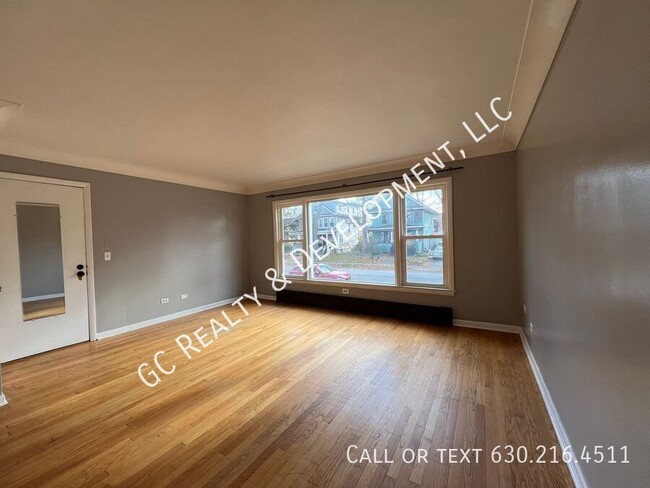 Foto del edificio - ***RIVERSIDE LOCATION / UPDATED 2BDRM - 1B...