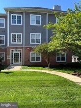 Building Photo - 9001 Groffs Mill Dr