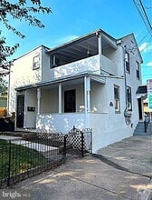 Building Photo - 313 N York St
