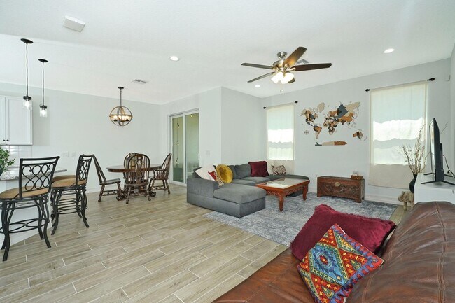 Building Photo - 1475 Isabella Drive Unit 107
