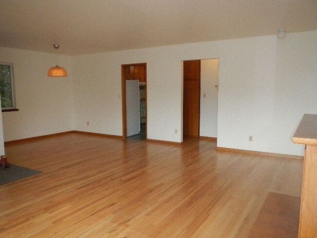 Foto del edificio - Mt.Tabor-Mid Century-3bd/1.5bath