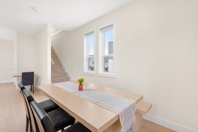 Photo du bâtiment - 6983 204 Street-SI ID1382486P