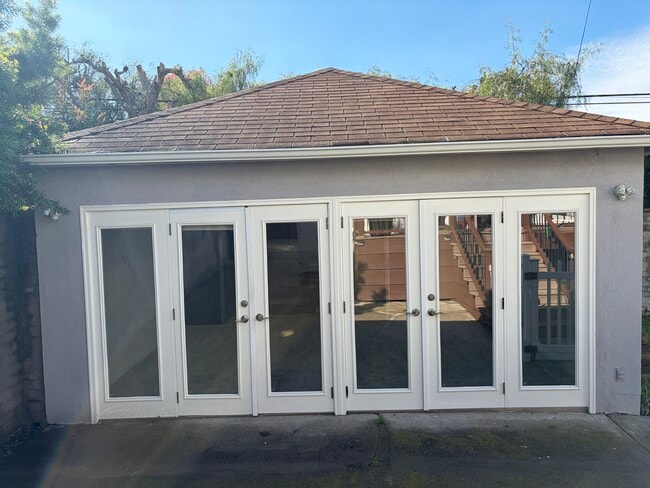 Building Photo - 8021 Belton Dr