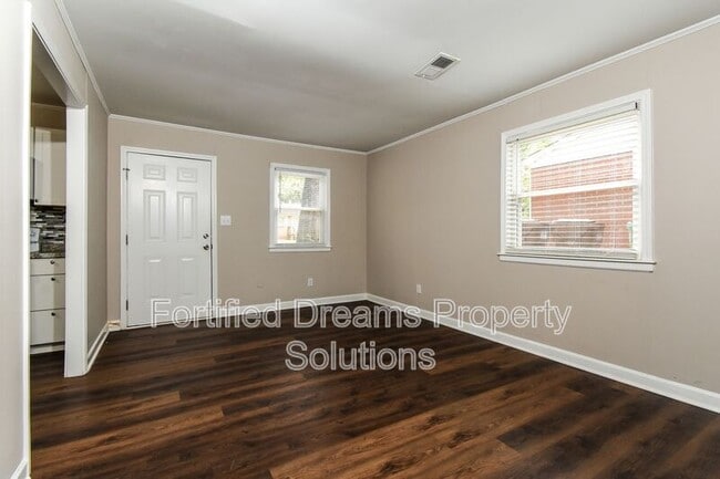Building Photo - 415 Hobson St