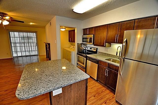 Building Photo - 6910 Skillman St