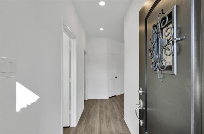 Building Photo - 22643 Malvicino Dr