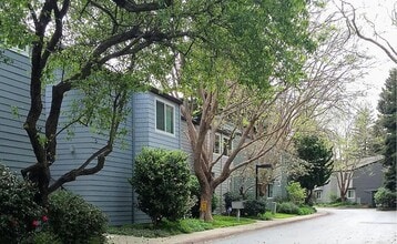 Building Photo - 36 Emery Bay Dr