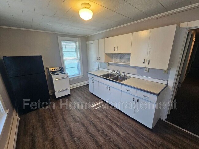 Foto del edificio - 2534 Derry St