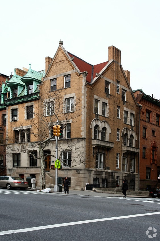 Primary Photo - 357 West End Ave