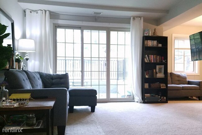 Building Photo - 1 br, 1 bath Apartment - 6336 Wingate Street