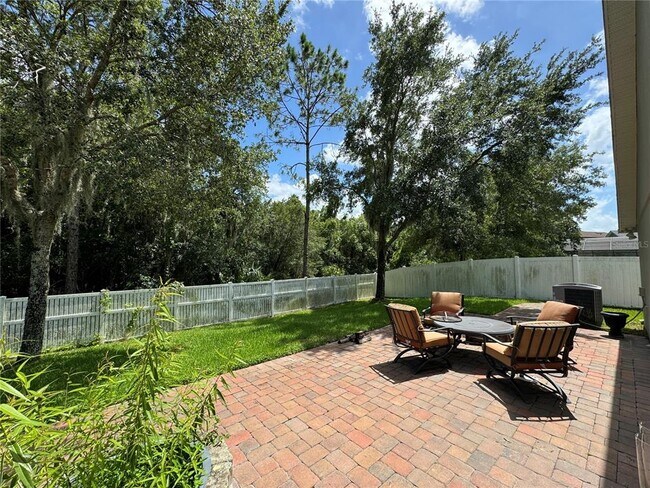 Foto del edificio - 16428 Cedar Run Dr